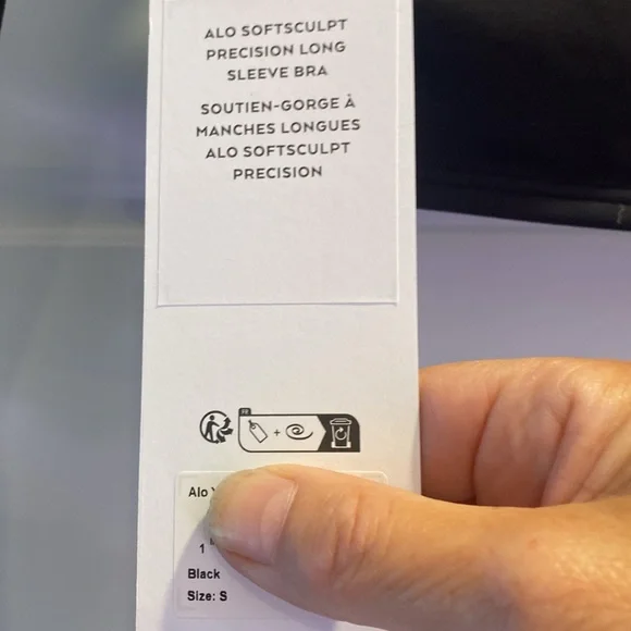 ALO Yoga Black SoftSculpt Long Sleeve Bra

Color black. Size small - Picture 4 of 4